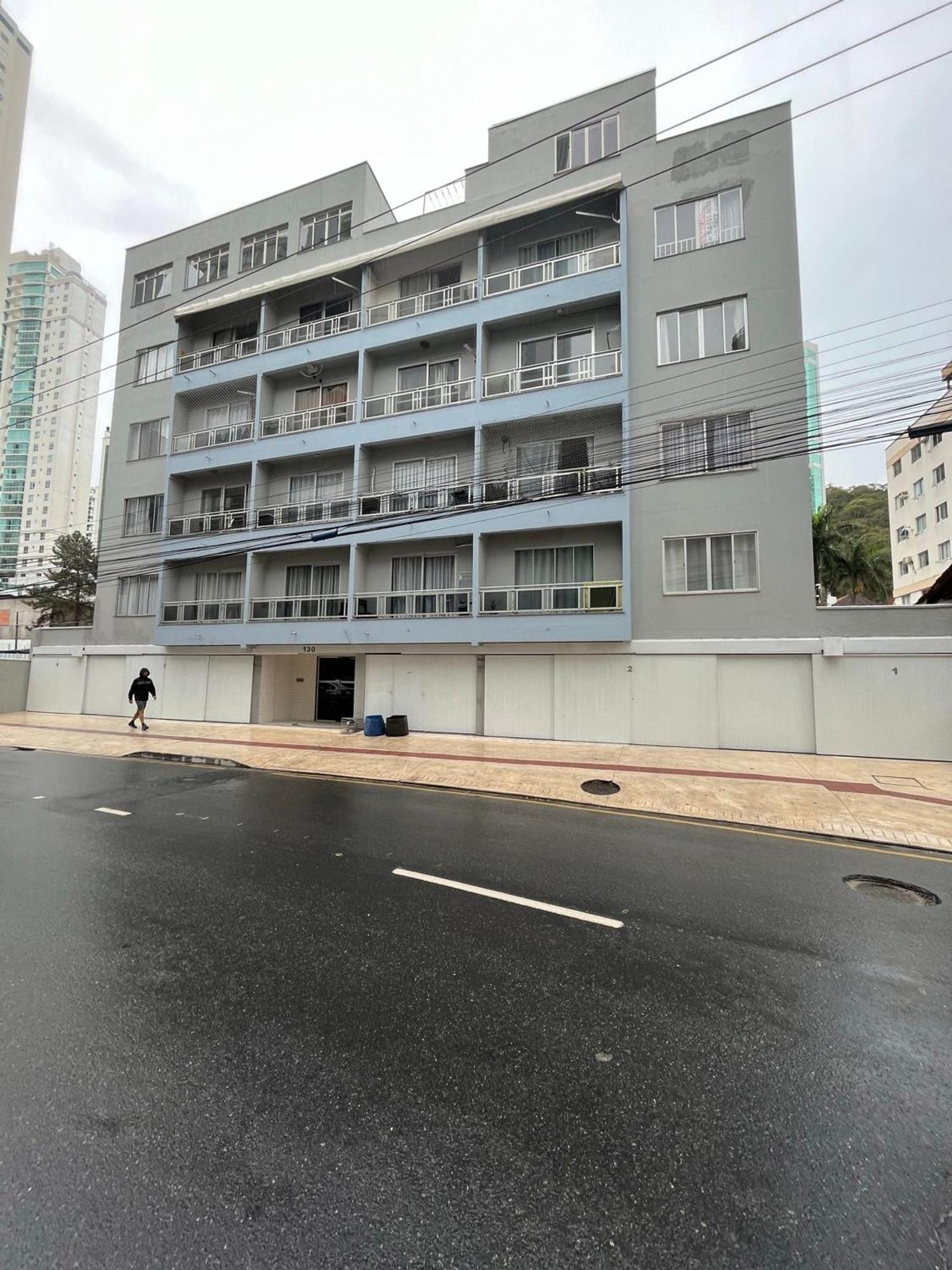 Ma01- Kitnet Com Ar | Vista Big Wheel | Garagem Apartment Balneario Camboriu Exterior photo
